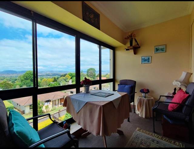 2 BEDROOM APARTMENT FOR SALE IN HOWICK NORTH